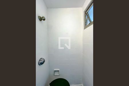 Apartamento à venda com 65m², 2 quartos e 1 vagaBanheiro de serviço