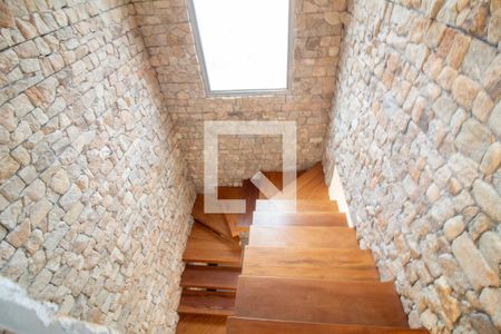 Apartamento à venda com 840m², 5 quartos e 7 vagasEscada