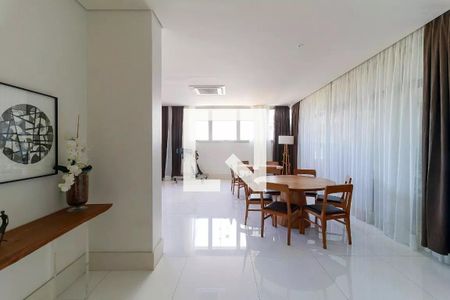 Apartamento à venda com 840m², 5 quartos e 7 vagasÁrea comum - Salão de festas