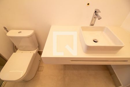 Apartamento à venda com 840m², 5 quartos e 7 vagasBanheiro da Suíte 3