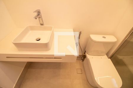 Apartamento à venda com 840m², 5 quartos e 7 vagasBanheiro da Suíte 2
