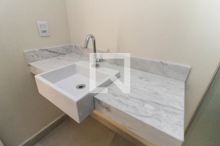 Apartamento para alugar com 39m², 2 quartos e sem vaga Apartamento para alugar com 39m², 2 quartos e sem vagaBanheiro