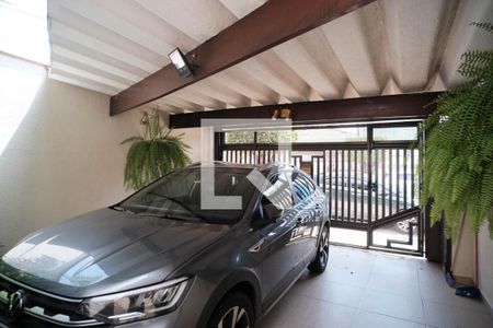 Casa à venda com 150m², 2 quartos e 2 vagas Casa à venda com 150m², 2 quartos e 2 vagasGaragem