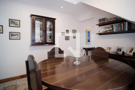 Casa à venda com 150m², 2 quartos e 2 vagas Casa à venda com 150m², 2 quartos e 2 vagasCopa