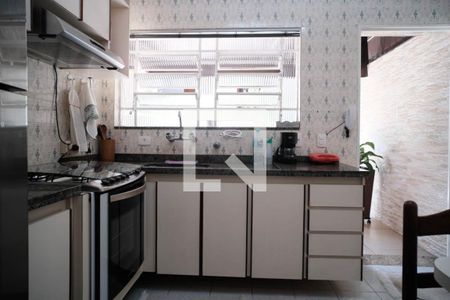 Casa à venda com 150m², 2 quartos e 2 vagas Casa à venda com 150m², 2 quartos e 2 vagasCozinha