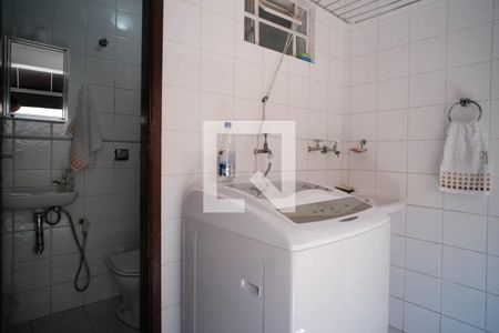 Casa à venda com 150m², 2 quartos e 2 vagas Casa à venda com 150m², 2 quartos e 2 vagasÁrea de Serviço