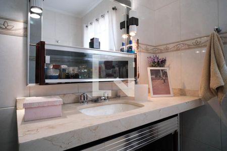 Casa à venda com 150m², 2 quartos e 2 vagas Casa à venda com 150m², 2 quartos e 2 vagasBanheiro