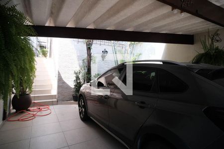 Casa à venda com 150m², 2 quartos e 2 vagas Casa à venda com 150m², 2 quartos e 2 vagasGaragem