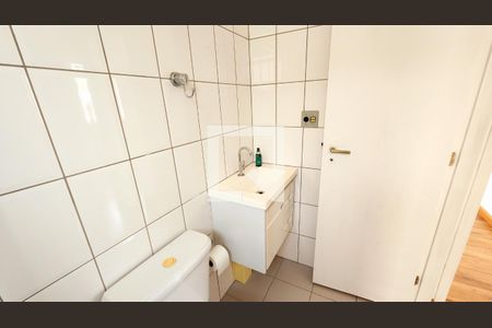 Casa de condomínio à venda com 90m², 3 quartos e 2 vagas Casa de condomínio à venda com 90m², 3 quartos e 2 vagasBanheiro