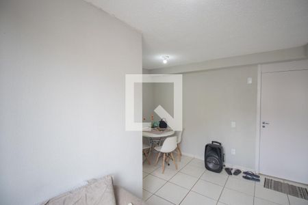 Sala de apartamento para alugar com 2 quartos, 45m² em Tribobó, São Gonçalo