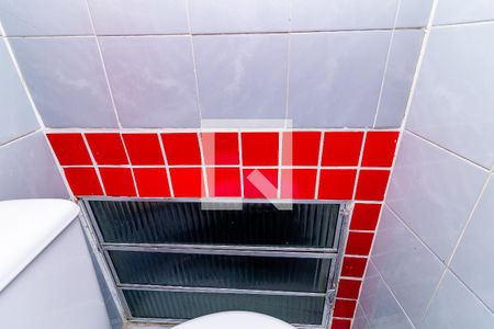 Casa à venda com 180m², 5 quartos e sem vagaLavabo