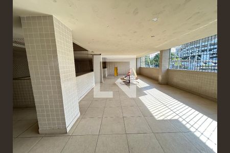 Apartamento para alugar com 71m², 2 quartos e 1 vagaÁrea comum - Playground