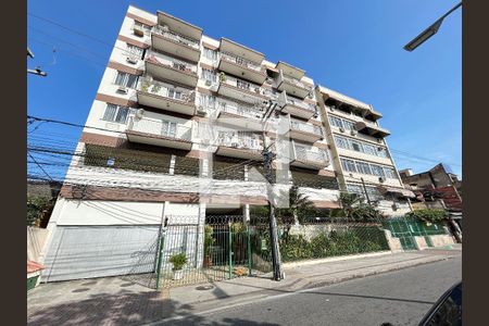 Apartamento para alugar com 71m², 2 quartos e 1 vagaFachada