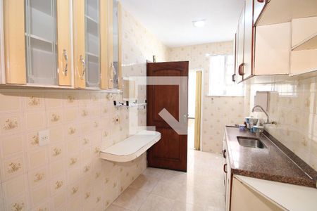 Apartamento para alugar com 71m², 2 quartos e 1 vagaCozinha