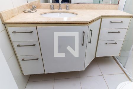 Apartamento à venda com 110m², 3 quartos e 2 vagas Apartamento à venda com 110m², 3 quartos e 2 vagasBanheiro 2