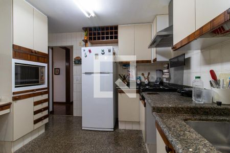 Casa de condomínio para alugar com 362m², 4 quartos e 3 vagas Casa de condomínio para alugar com 362m², 4 quartos e 3 vagasCozinha