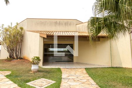 Casa de condomínio para alugar com 362m², 4 quartos e 3 vagas Casa de condomínio para alugar com 362m², 4 quartos e 3 vagasÁrea comum - Salão de festas