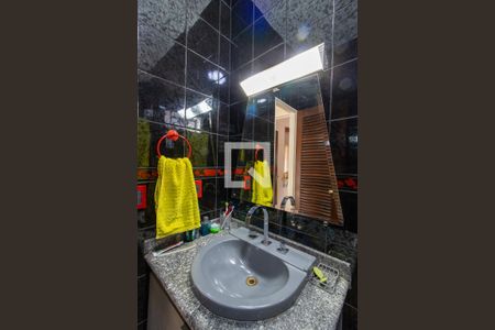 Casa de condomínio para alugar com 362m², 4 quartos e 3 vagas Casa de condomínio para alugar com 362m², 4 quartos e 3 vagasBanheiro 3