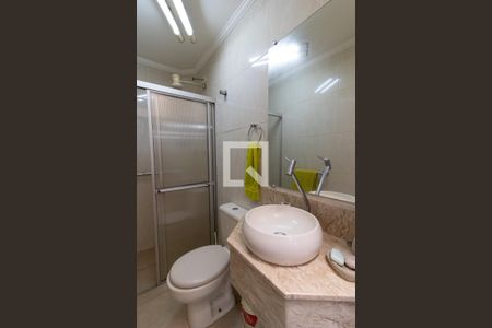 Casa de condomínio para alugar com 362m², 4 quartos e 3 vagas Casa de condomínio para alugar com 362m², 4 quartos e 3 vagasBanheiro 2