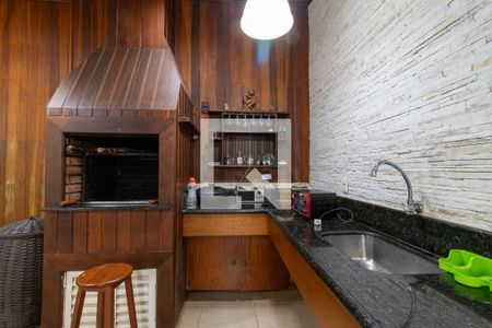 Casa de condomínio para alugar com 362m², 4 quartos e 3 vagas Casa de condomínio para alugar com 362m², 4 quartos e 3 vagasÁrea externa