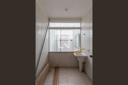 Apartamento à venda com 60m², 2 quartos e 1 vaga Apartamento à venda com 60m², 2 quartos e 1 vagaCozinha e Área de Serviço