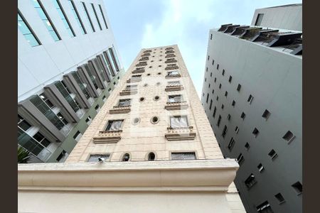 Apartamento à venda com 80m², 2 quartos e 1 vaga Apartamento à venda com 80m², 2 quartos e 1 vagaFachada