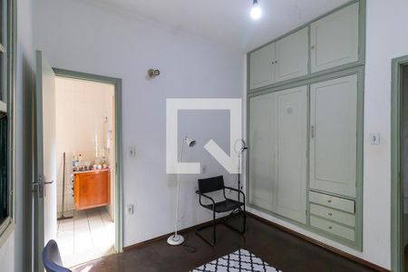 Casa à venda com 350m², 4 quartos e 2 vagasQuarto 1 - Suíte