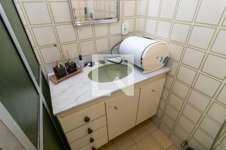 Casa à venda com 350m², 4 quartos e 2 vagasBanheiro social