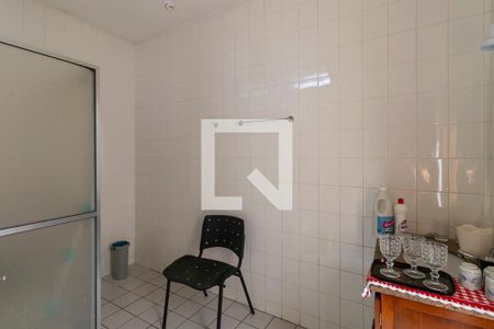 Casa à venda com 350m², 4 quartos e 2 vagasBanheiro da suíte