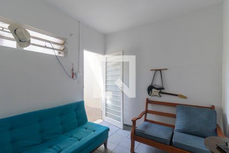 Casa à venda com 350m², 4 quartos e 2 vagasEdícula - Cozinha