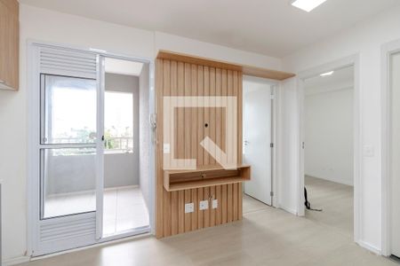 Sala/Cozinha de apartamento à venda com 2 quartos, 33m² em Jardim Aeroporto, São Paulo