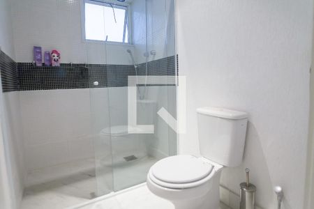 Casa de condomínio à venda com 418m², 4 quartos e 4 vagasBanheiro semi suite 1/2