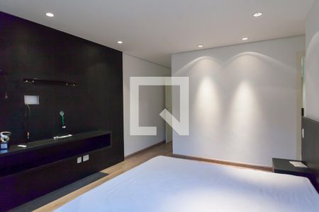 Casa de condomínio à venda com 418m², 4 quartos e 4 vagassuite master