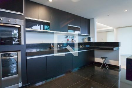 Casa de condomínio à venda com 418m², 4 quartos e 4 vagasCozinha