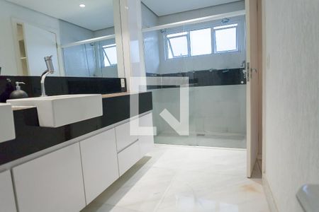 Casa de condomínio à venda com 418m², 4 quartos e 4 vagascloset suite master