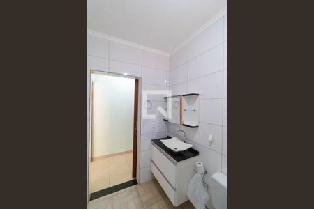 Casa para alugar com 68m², 1 quarto e 2 vagas Casa para alugar com 68m², 1 quarto e 2 vagasBanheiro 01