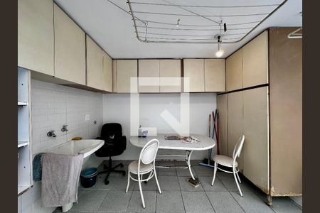 Casa para alugar com 151m², 3 quartos e 2 vagasÁrea de Serviço