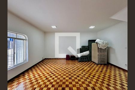 Sala de casa para alugar com 3 quartos, 151m² em Jardim Aeroporto, São Paulo