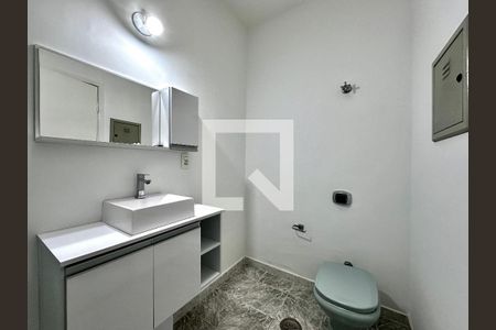 Casa para alugar com 151m², 3 quartos e 2 vagasBanheiro Social