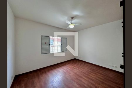 Suíte 1 de casa para alugar com 3 quartos, 151m² em Jardim Aeroporto, São Paulo