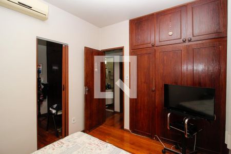 Apartamento à venda com 90m², 3 quartos e 2 vagas Apartamento à venda com 90m², 3 quartos e 2 vagasQuarto 3