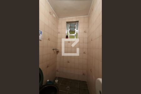 Casa à venda com 328m², 2 quartos e 2 vagasBanheiro 4