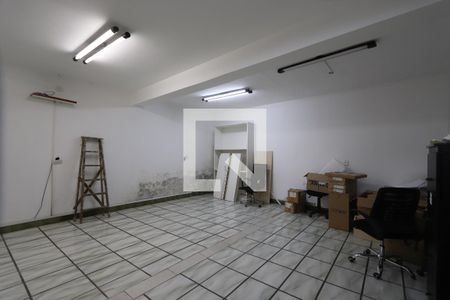 Casa à venda com 328m², 2 quartos e 2 vagasSuíte 1