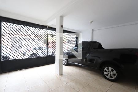 Casa à venda com 328m², 2 quartos e 2 vagasGaragem