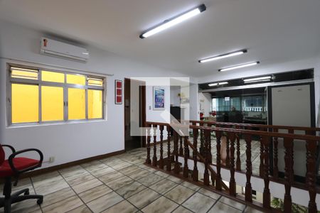 Sala 3 de casa à venda com 2 quartos, 328m² em Vila Darli, São Paulo