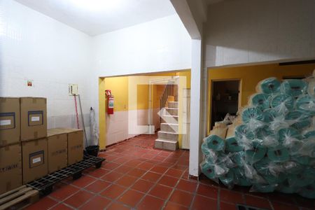 Casa à venda com 328m², 2 quartos e 2 vagasSalão