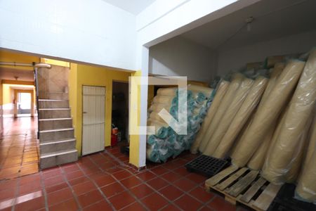 Casa à venda com 328m², 2 quartos e 2 vagasSalão