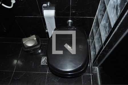 Casa à venda com 200m², 3 quartos e 4 vagasBanheiro Social