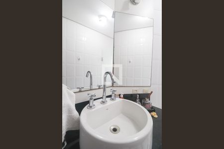 Apartamento à venda com 134m², 3 quartos e 1 vaga Apartamento à venda com 134m², 3 quartos e 1 vagaBanheiro