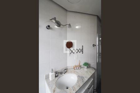 Apartamento à venda com 134m², 3 quartos e 1 vaga Apartamento à venda com 134m², 3 quartos e 1 vagaBanheiro